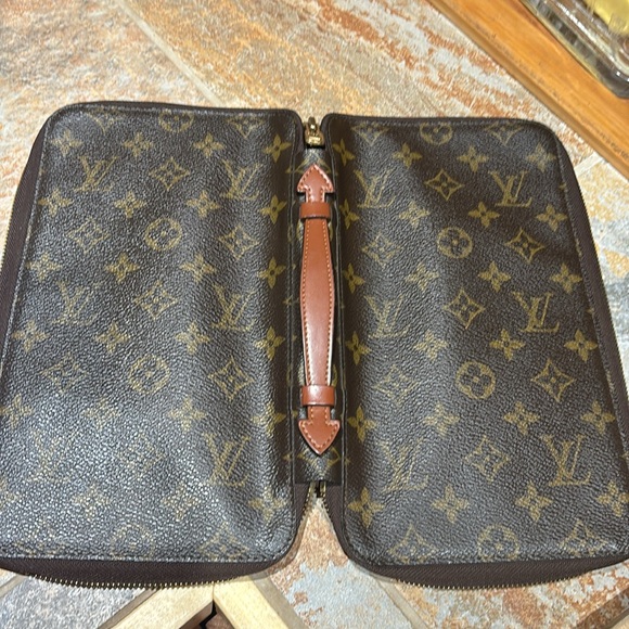 Louis Vuitton Monogram Poche Escapade Organizer Wallet - Picture 15 of 15